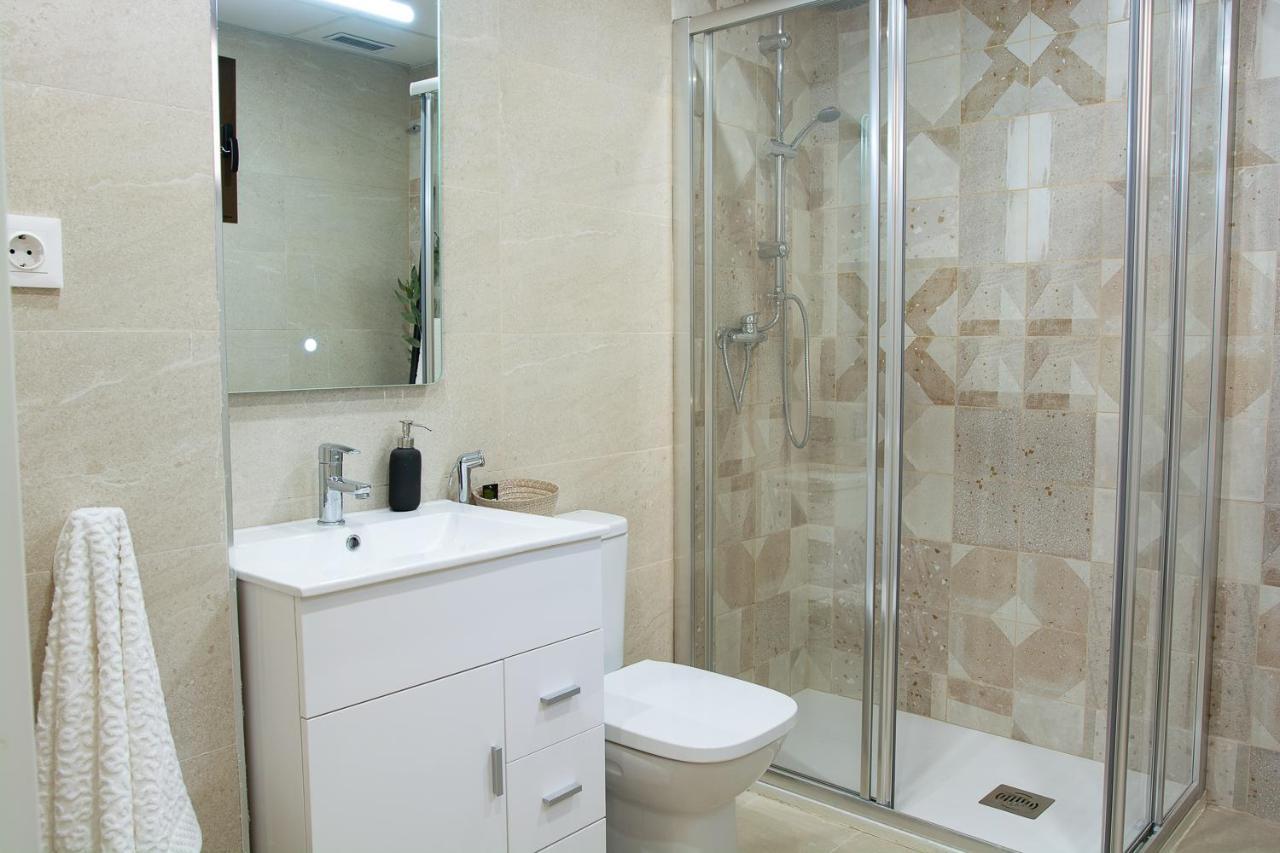 Ap Turist Velazquez Apartment อาลิกันเต ภายนอก รูปภาพ