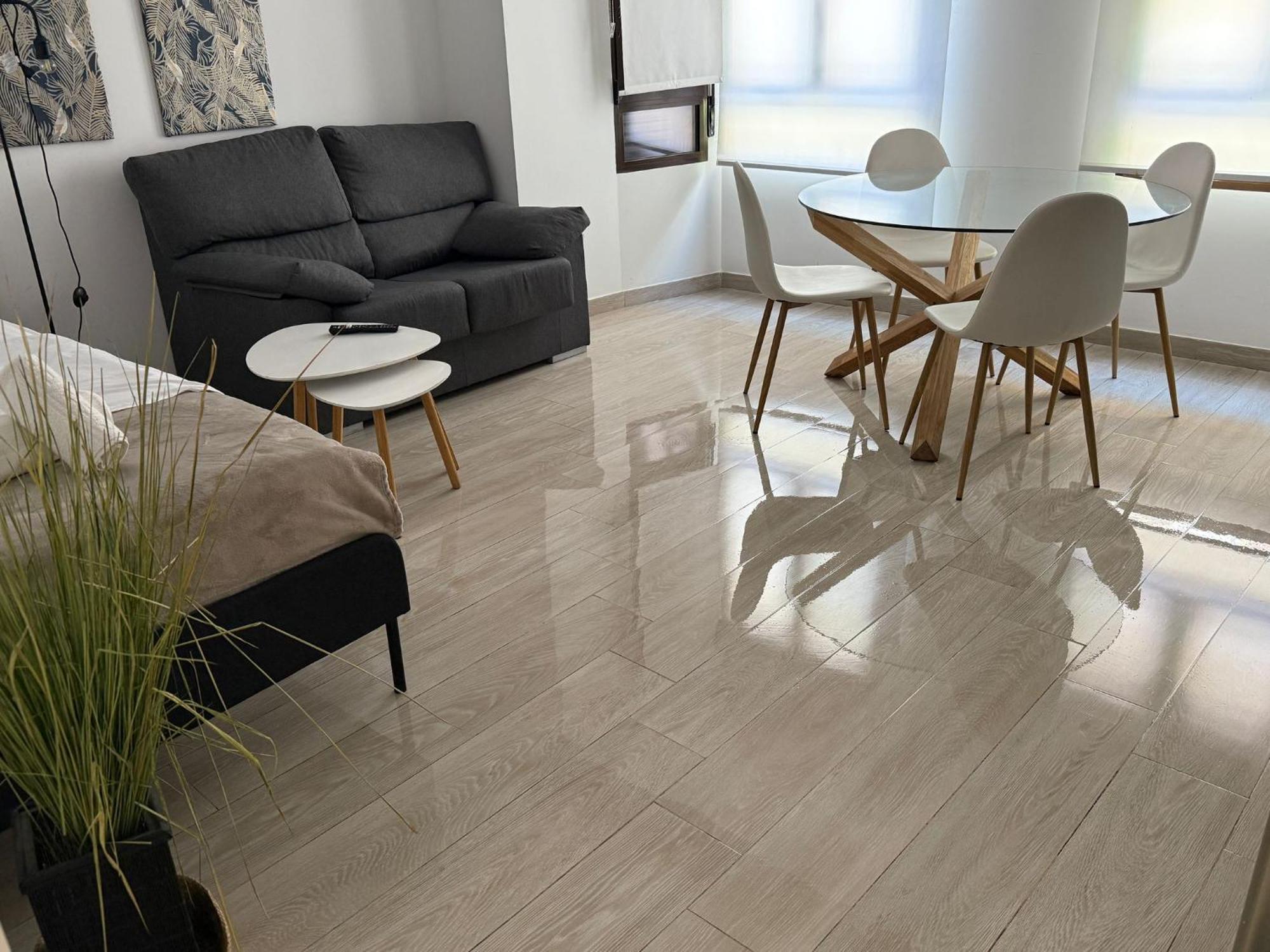 Ap Turist Velazquez Apartment อาลิกันเต ภายนอก รูปภาพ