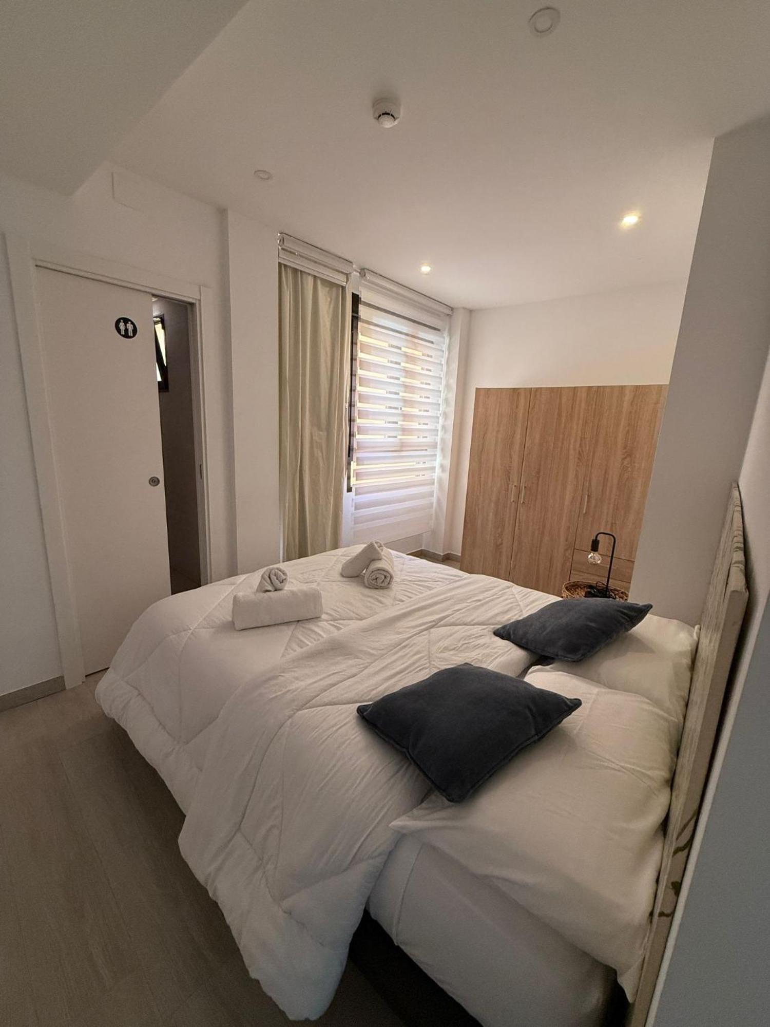 Ap Turist Velazquez Apartment อาลิกันเต ภายนอก รูปภาพ